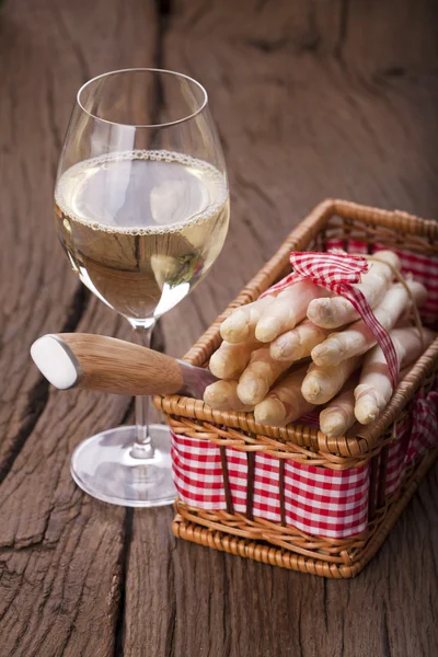 Asparagus and Wine — Stock Photo, Image