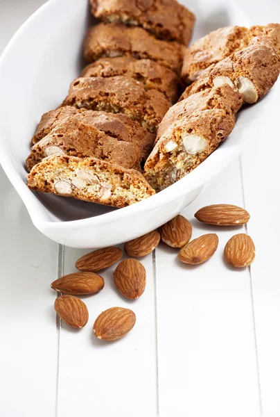 Cantuccini biscuits in bowl — Stock Photo, Image