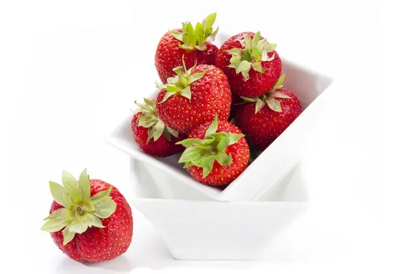 Strawberries in Porcelain Bowl — Stock Photo, Image