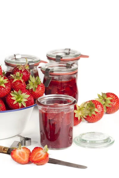 Strawberries and homemade jam — Stock Photo, Image