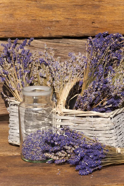 Lavanda seca e flores — Fotografia de Stock