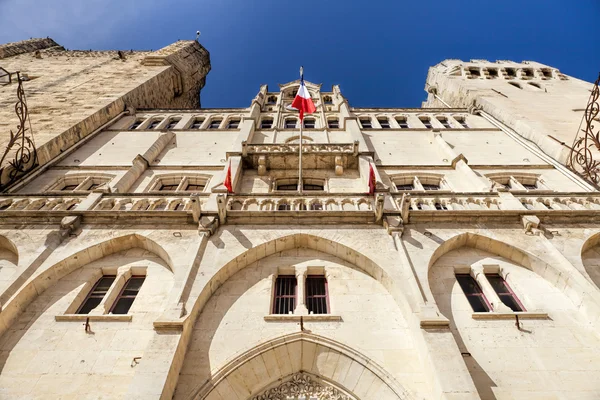 Vista del ayuntamiento de Narbonne — Foto de Stock