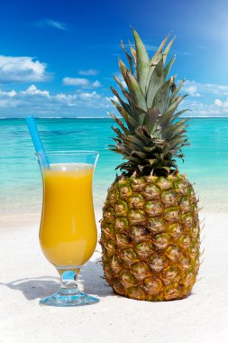 Ananas Meyve ve meyve suyu plaj