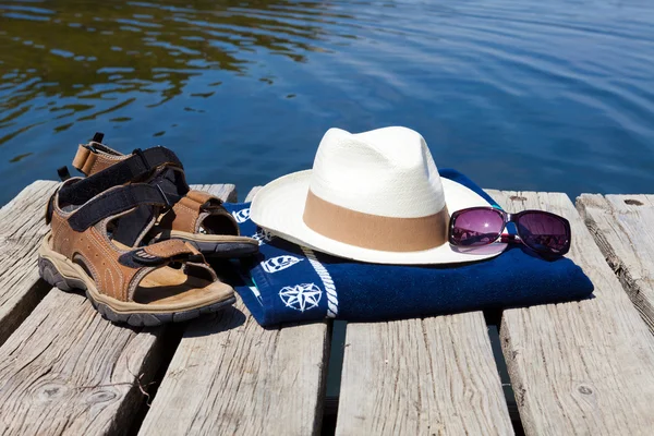 楽しさとスイミング湖でリラックス — ストック写真