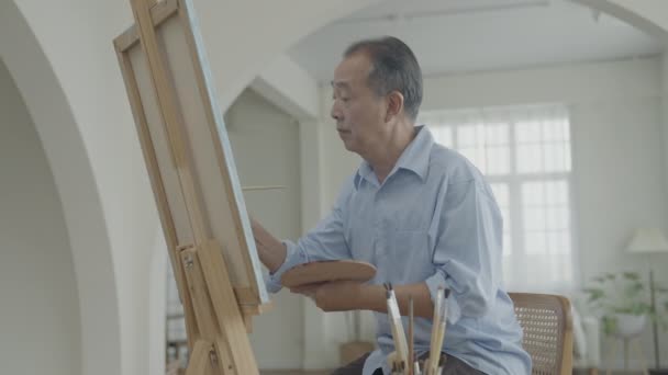 Kunstenaar Concept Van Resolutie Aziatische Man Aan Het Schilderen Woonkamer — Stockvideo