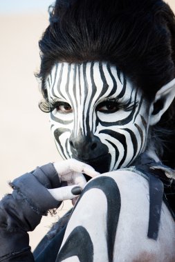 Zebra kadını