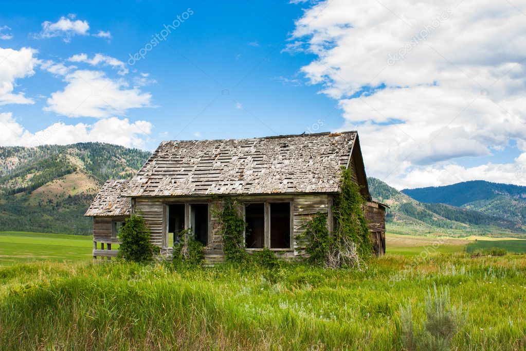 Abandoned Idaho farmhouse