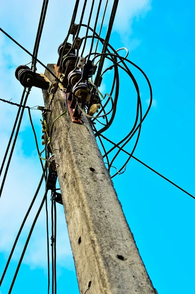 Viejo poste eléctrico — Foto de Stock
