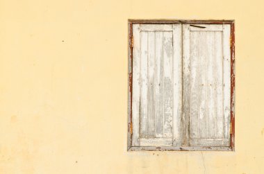 eski kirli pencere