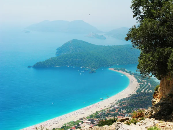 Panorama z modré laguny a pláže oludeniz Turecko — Stock fotografie