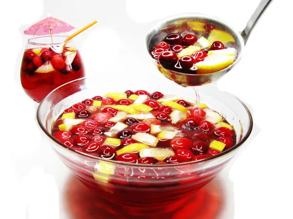 meyveli kokteyl içki yumruk