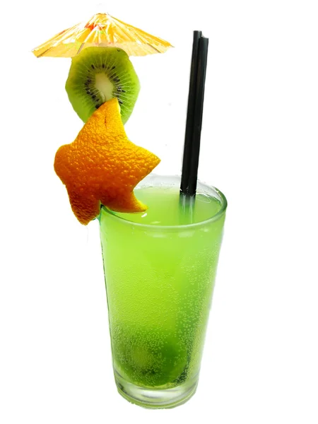 Frukt kall juice drink med kiwi — Stockfoto