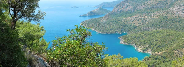 Tengerpart táj, a Földközi-tenger-Törökország — Stock Fotó