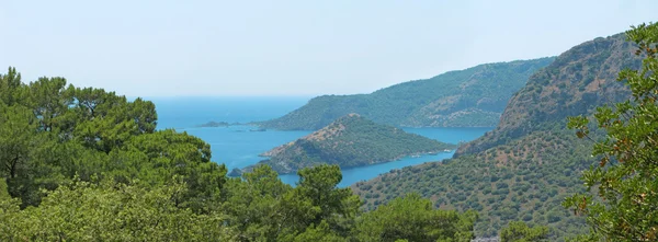 Panorama de costa paisaje de pavo marino mediterráneo — Foto de Stock
