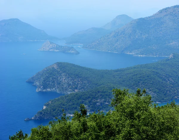 Akdeniz Türkiye'nin kıyı şeridi manzara — Stok fotoğraf