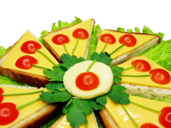 Творческий овощной сэндвич с сыром — стоковое фото