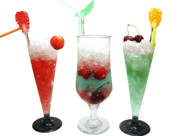 Three alcohol liquer cocktail drinks with fruit — Stock Photo, Image