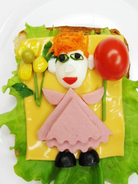 jambon ve peynir ile yaratıcı sebze sandviç