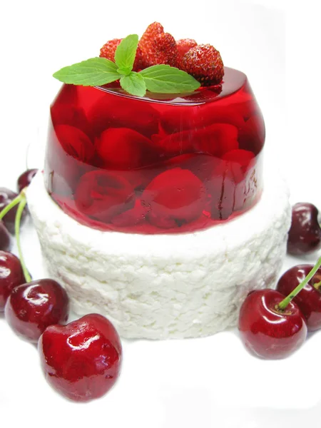 A puding és a zselés cseresznye desszert — Stock Fotó