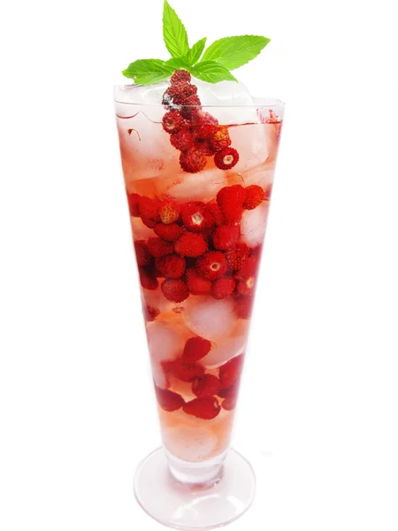 Fruit cocktail smoothie with wild strawberry — Stock Photo, Image