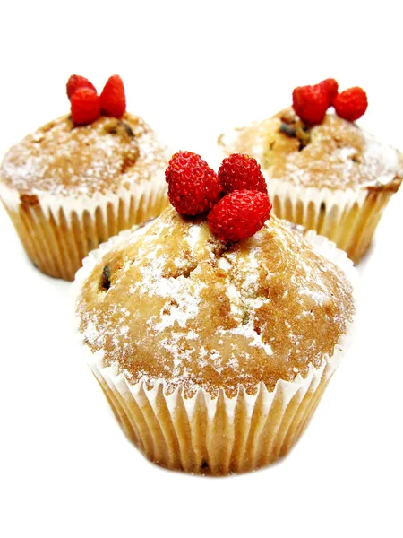 Muffin cakes with wild strawberry berries — Stock Photo, Image