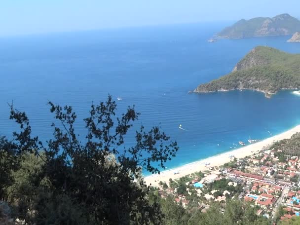 Panorama van oludeniz blauwe lagune strand Turkije — Stockvideo