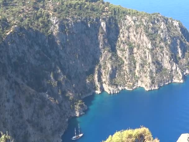 Butterfly valley deep gorge in the mediterranean sea turkey — Stock Video