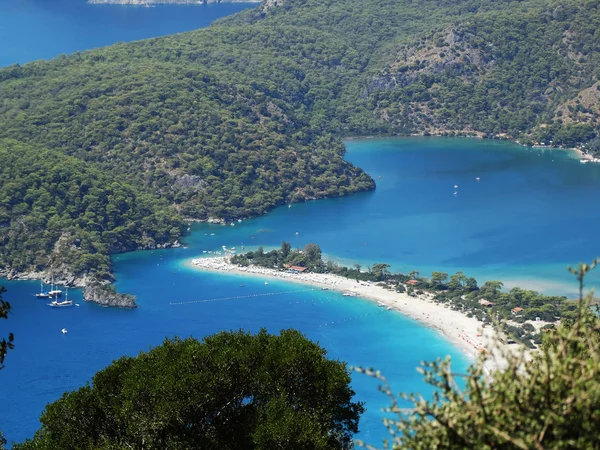 A kék lagúna és a strand oludeniz Törökország panoráma — Stock Fotó