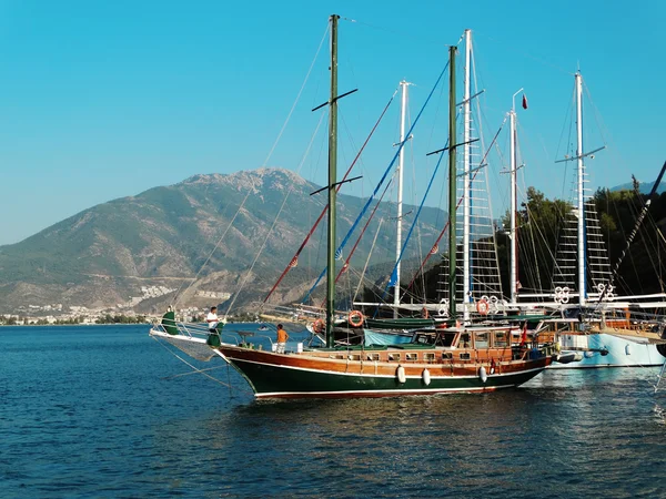 Yacht nel mar Mediterraneo tacchino — Foto Stock