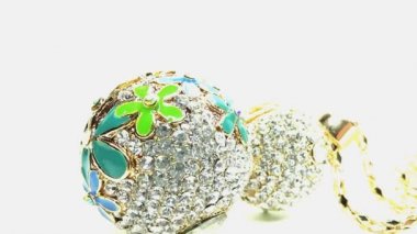 Takı Boncuk kolye ile parlak elmas kristalleri