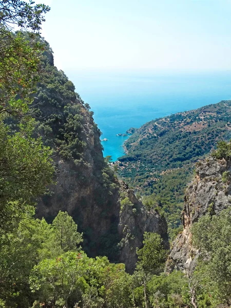 Krajobraz linia brzegowa Morze Śródziemne Turcji — Zdjęcie stockowe