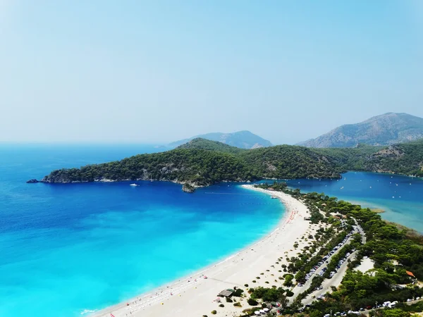 Panorama di laguna blu e spiaggia oludeniz tacchino — Foto Stock