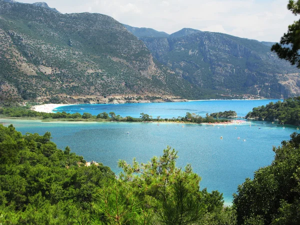 A kék lagúna és a strand oludeniz Törökország panoráma — Stock Fotó