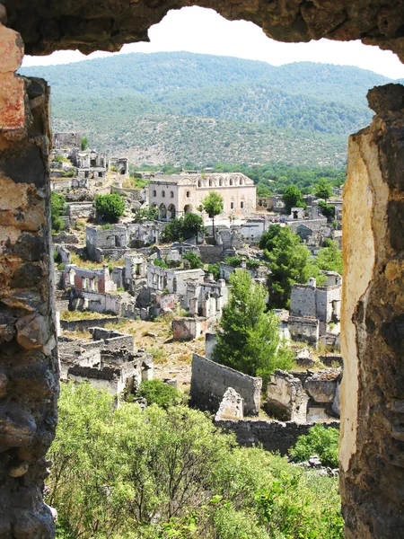 Ruines de la vieille ville morte kayakoy dinde — Photo