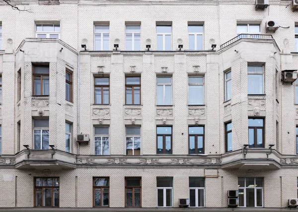 Vintage Architecture Classical Dirty Shabby Facade Building Art Nouveau Front — Stockfoto