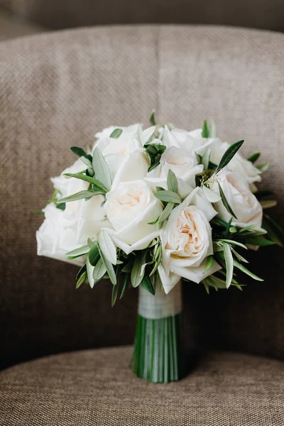 Wedding Bouquet Delicate White Roses Gray Background High Quality Photo — Stock Photo, Image