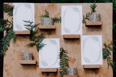  Düğün kutlaması için oturuyoruz. Düğün kutlaması dekoru.