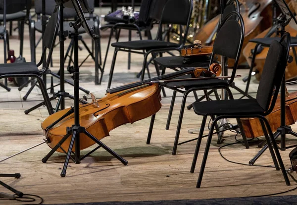 Violoncelle Trouve Sur Scène Côté Instruments Classiques Lors Entracte Concert — Photo