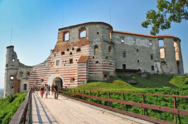 Janowiec Castle built in between 1508-1526. Janowiec, Lublin Voivodeship, Poland.