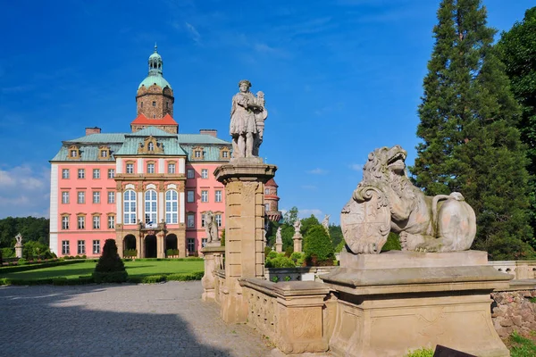 Janowiec Castle built in between 1508-1526. Janowiec, Lublin Voivodeship, Poland.