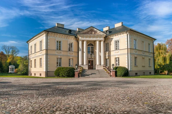 Palast Und Parkkomplex Dobrzyca Stadt Der Woiwodschaft Großpolen — Stockfoto