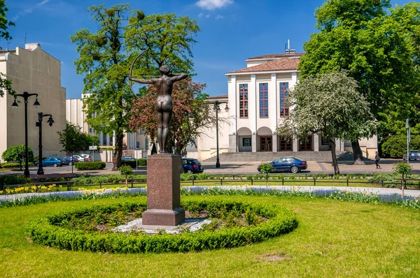 Арчер Скульптура Парку Яна Кохановського Bydgoszcz Kuyavian Pomeranian Voivodeship Poland — стокове фото