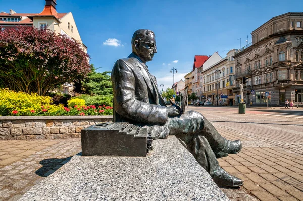 Monumento Banco Marian Rejewski Bydgoszcz Voivodia Kuyavian Pomeranian Polónia — Fotografia de Stock