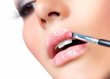 profesyonel makyaj. lipgloss. ruj