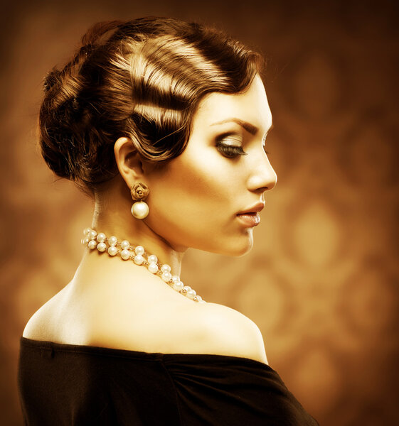 Classical Retro Style Portrait. Romantic Beauty