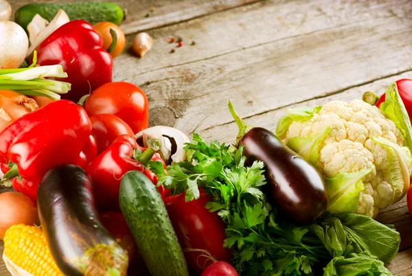 Gesundes Bio-Gemüse. Bio-Lebensmittel — Stockfoto