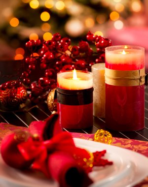 Noel Masası Hazırlama. Tatil Dekorasyonları