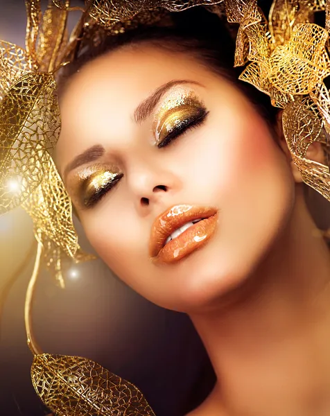 Mode glamour make-up. vakantie gouden make-up — Stockfoto