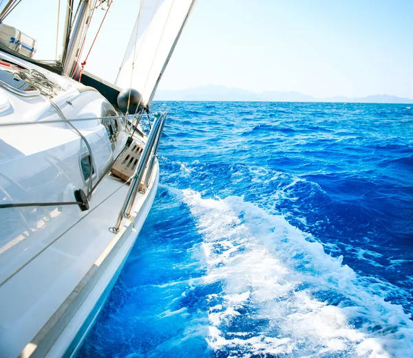 Yacht. Sailing. Yachting. Tourism. Luxury Lifestyle — Stock Photo, Image