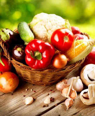 Sağlıklı organik sebzeler. Biyolojik Gıda